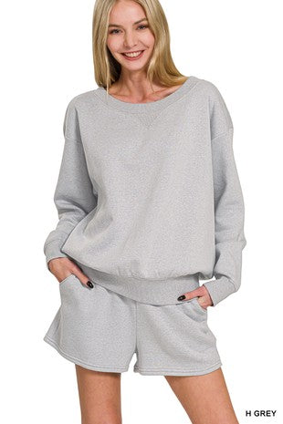 Sweatshirt and shorts set in fuchsia
