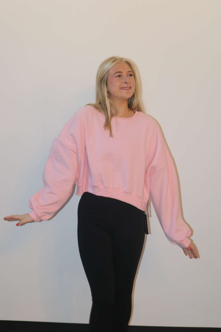 Kylie Cropped Sweatshirt - Light Pink