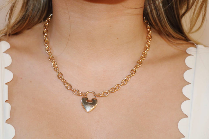 Gold Metal Lock Heart Pendent Necklace